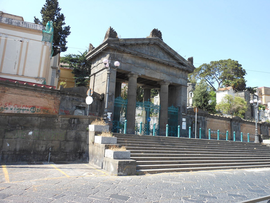 Ingresso cimitero