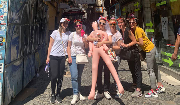 Addio al Nubilato insolito a Napoli