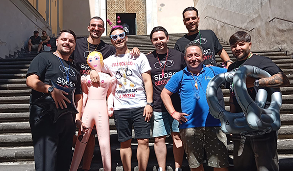 Addio al Celibato insolito a Napoli